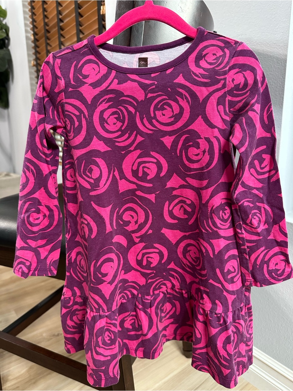 Tea Collection Long Sleeve Dress-Girls
Size: 4